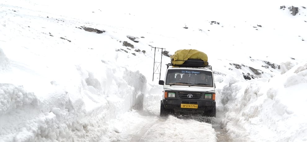 BRO working hard to open Manali Leh road very soon.
