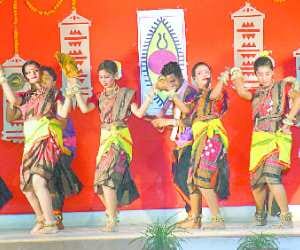 "Sanbhalpuri 'folk dance fastened Sama