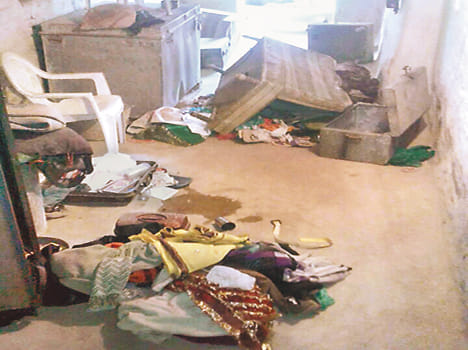 Including 50 thousand cash and took jewelry thief