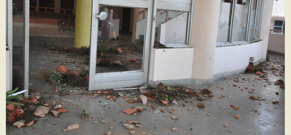 fight between two people in firozabad