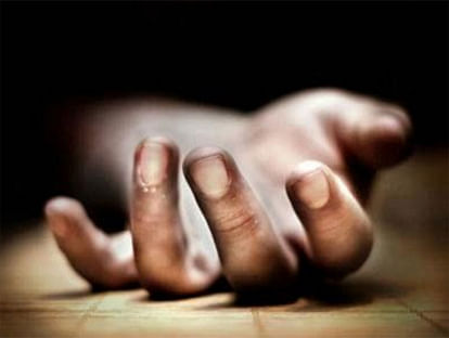 Hyderabad: A woman committed suicide by hanging after tiff with her husband not sewing a blouse, died
