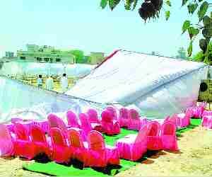 Tent fell in Rahul's Program