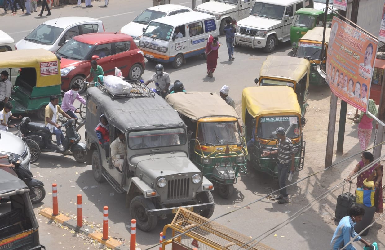jaam due to auto and tempo