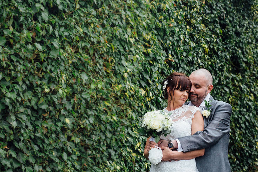 bride shaves off head and had marriage