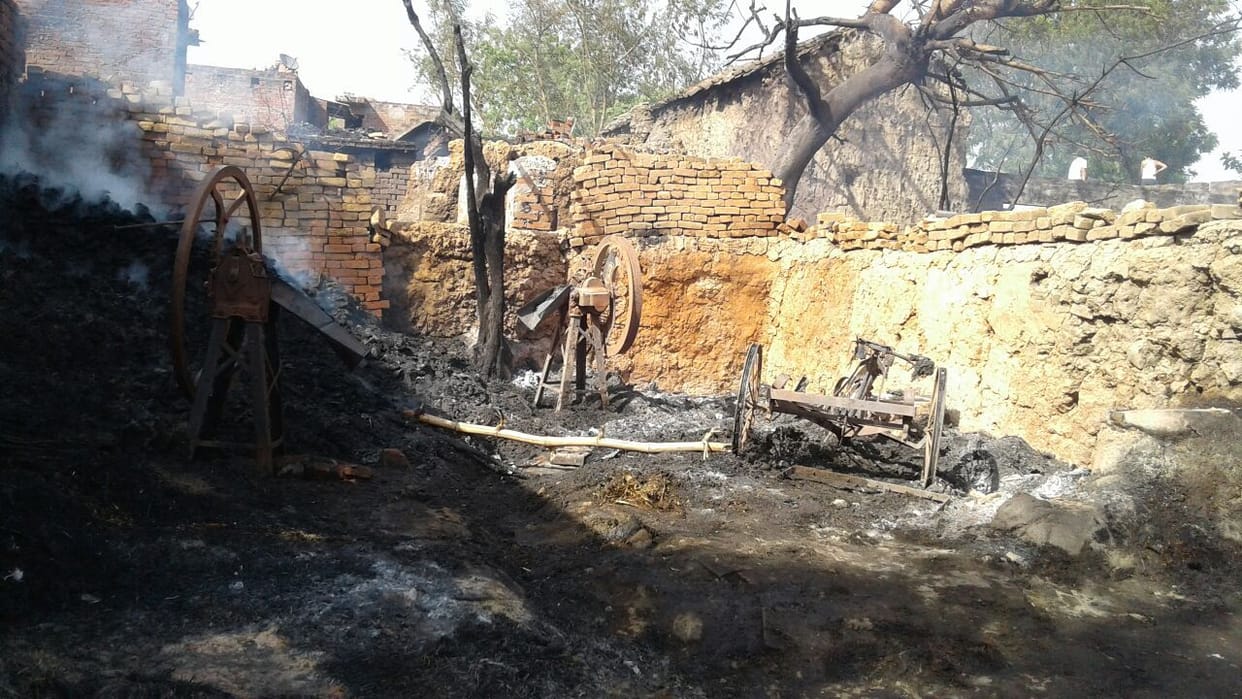 20 houses ashes in Bisunpur