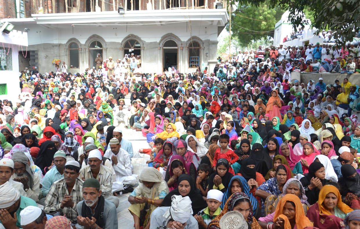 devotees gathered in dargah sharif on kulsharif
