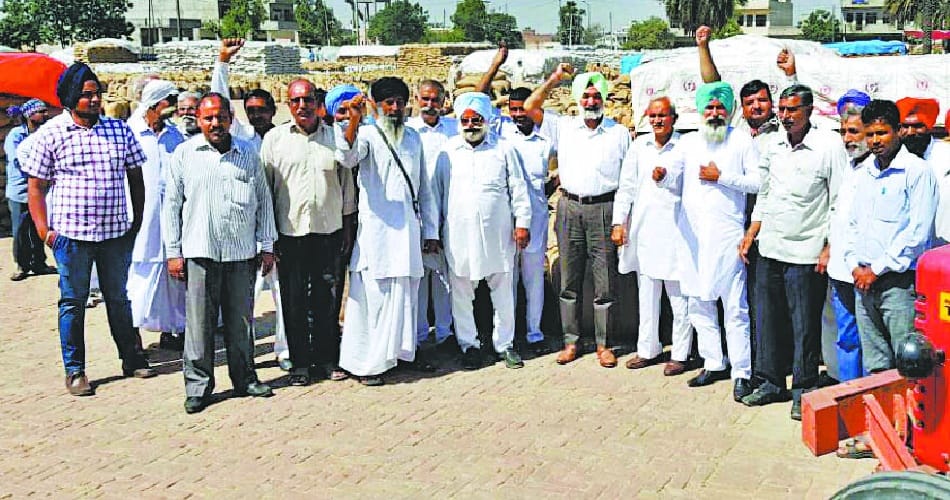deepinder singh dhillon, payments not to farmer in mohali