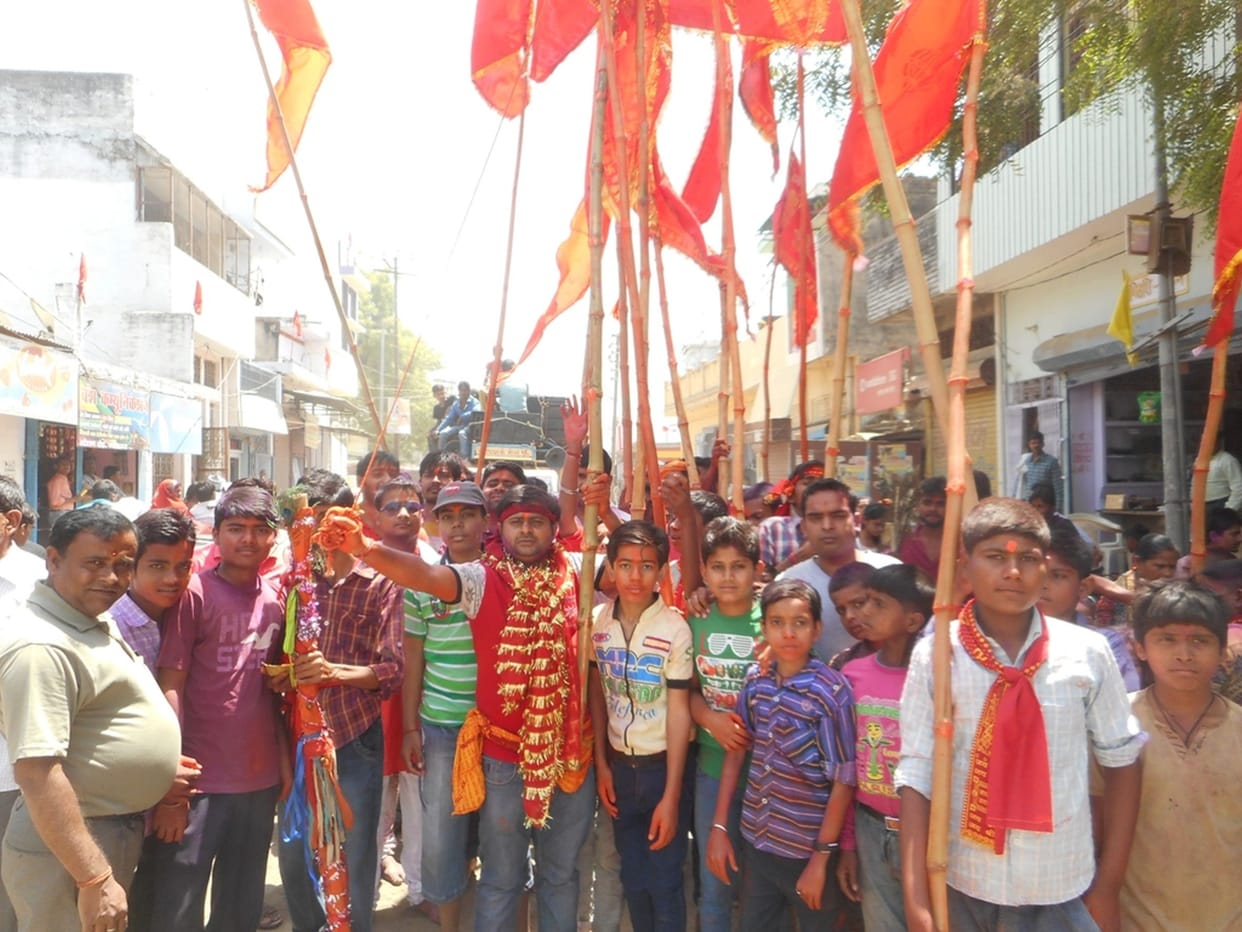 devotees worshiped lord hanuman on his jayanti