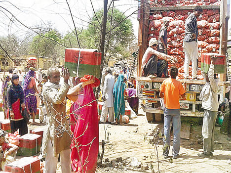 940 relief packets distributed to the poor