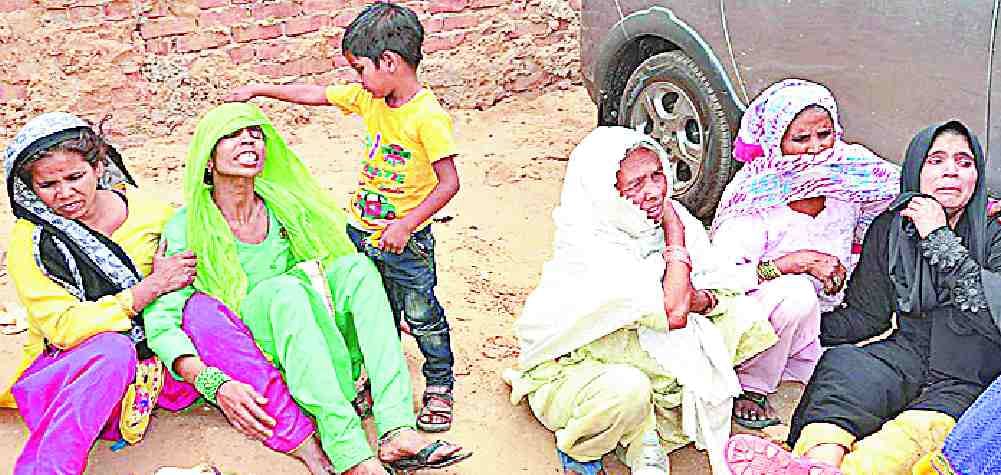 father-daughter  death of the road accident