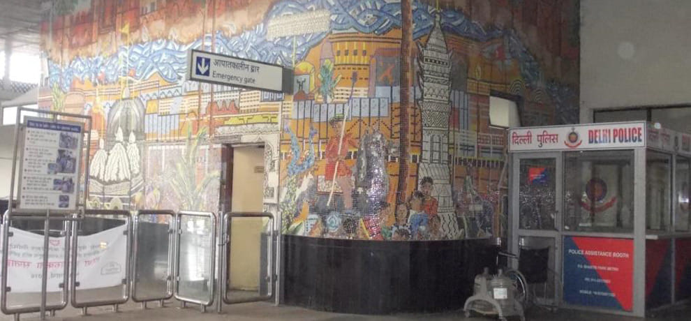 Delhi Metro is changing, history and make in india on wlalls