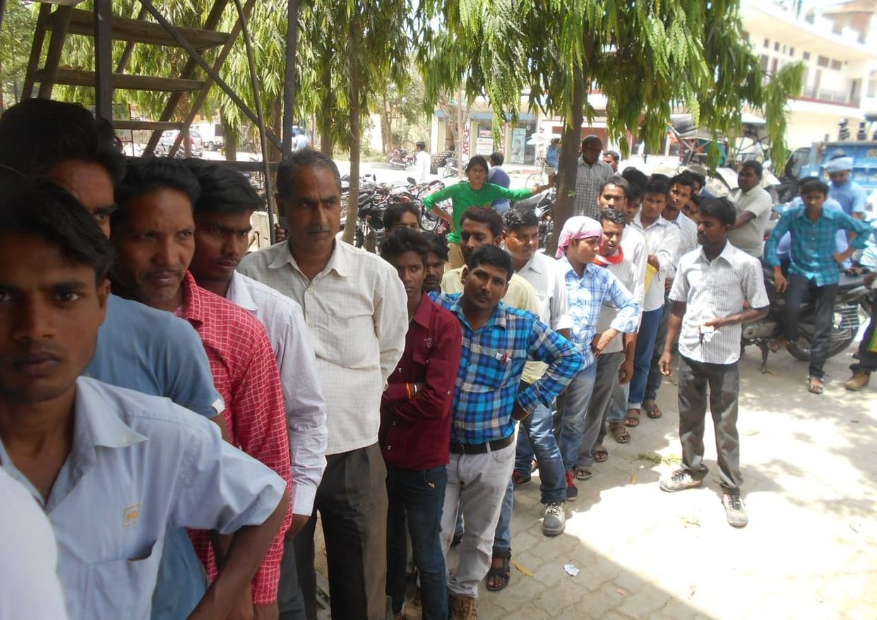 Money woes continue at banks and ATMs