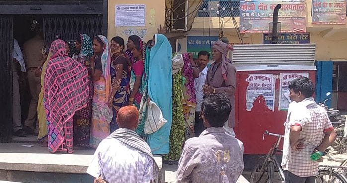 Khatadharkon ne kiya chakkajam