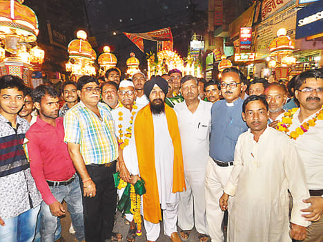 Ali was driven from fanfare procession