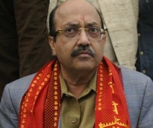 Plan against Amar Singh in SP.