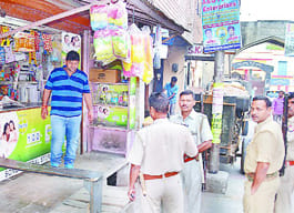 Raju shopping on Sinew