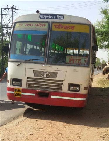 Conducter killed due to blast in air pressure tank of bus