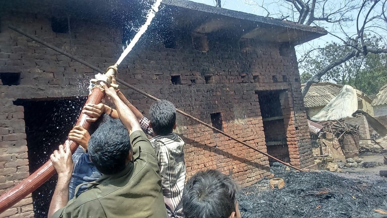 30 huts and turn to ashes, 7 goats burnt alive