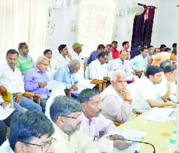 1100 hand pumps to take water gap