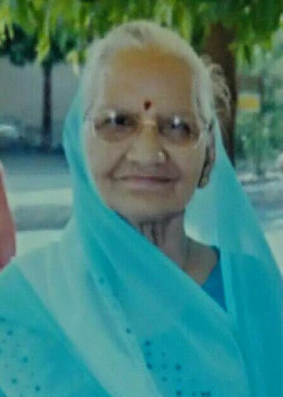 lucknow university professor prefers duty instead of mother's death