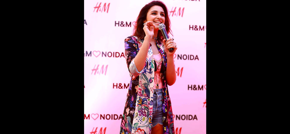 pariniti chopra dance on fans demand