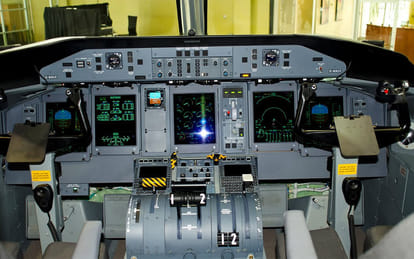 spice jet pilot sacked for looking air hostess in his cabin