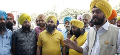 protest in delhi against film santa banta, many shows cancell