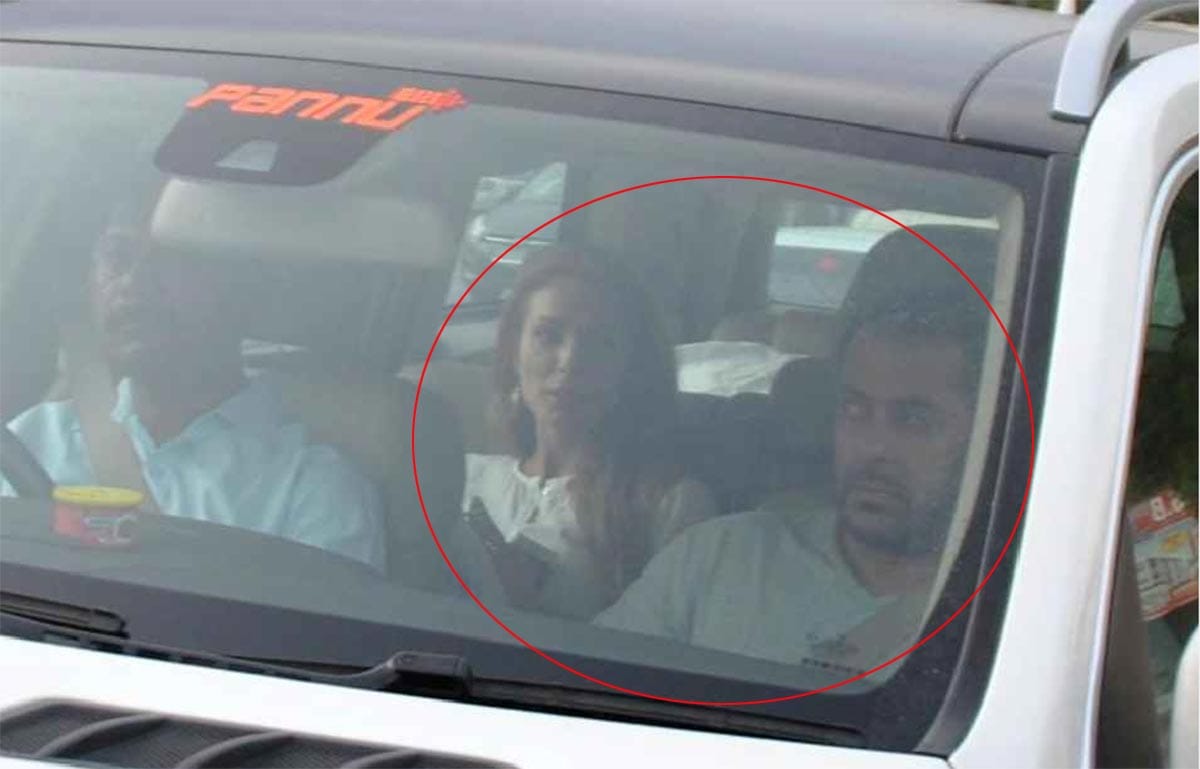 salman khan caught in traffic jam with girlfriend