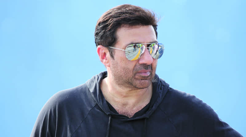 Fwice stall the shoot of Sunny Deol's 'Bhaiyyaji Superhitt'