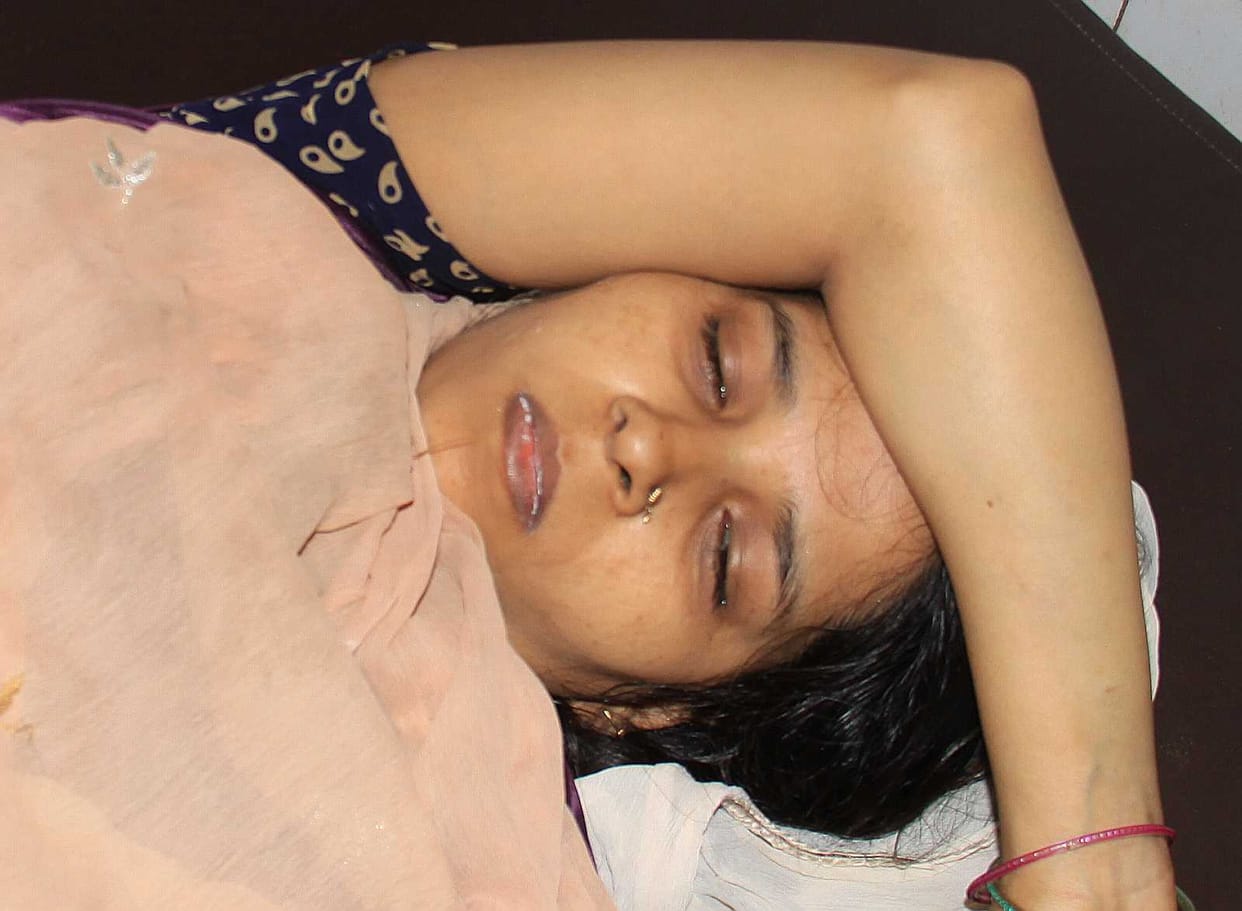 The couple's condition deteriorates to be vulnerable to acid