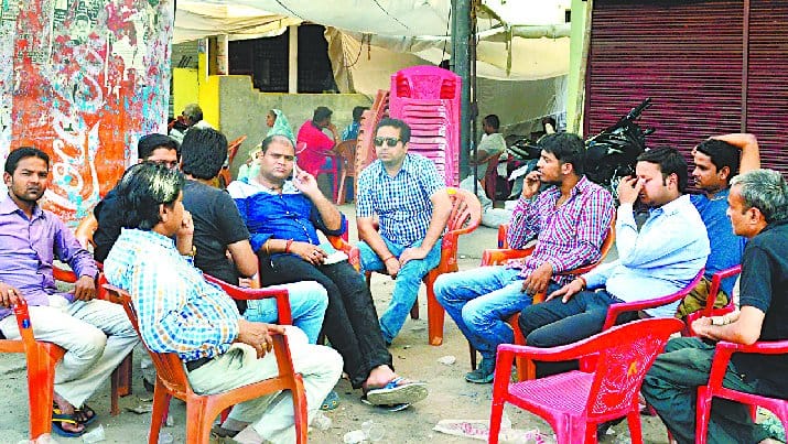 Cleaning oil hit in game hero Raju