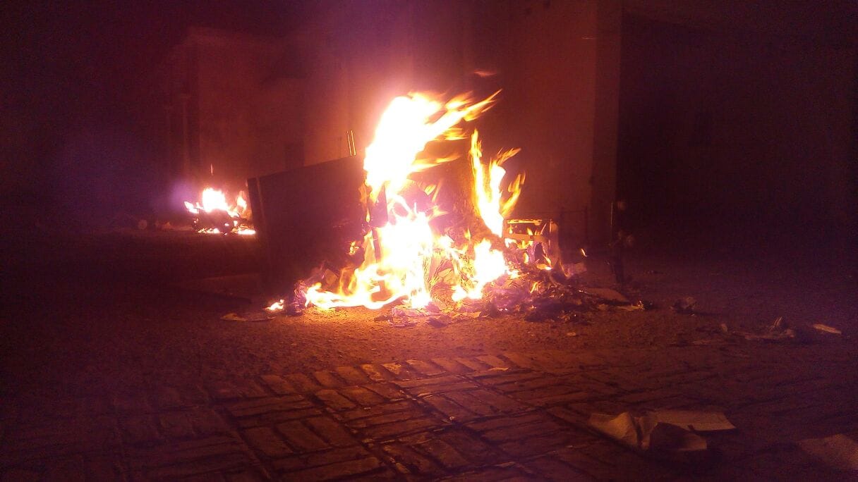 Clash in AMU a student killed in firing.