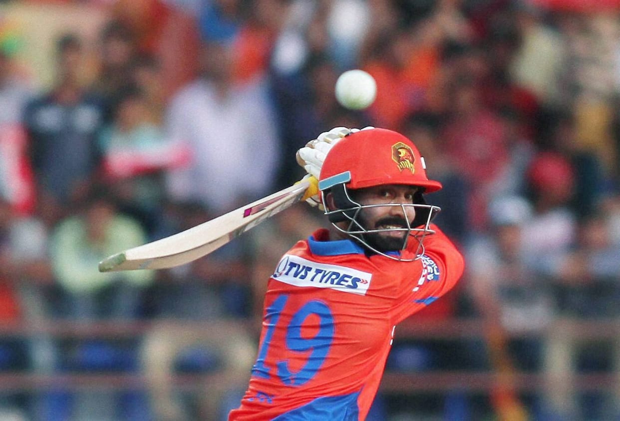 ipl match: Gujarat Lions beat RCB by 6 wickets