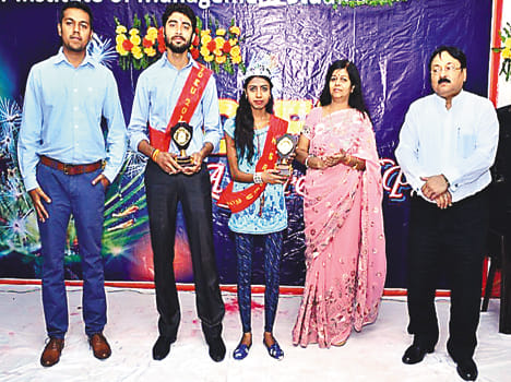 prashant and jyoti got Best student award