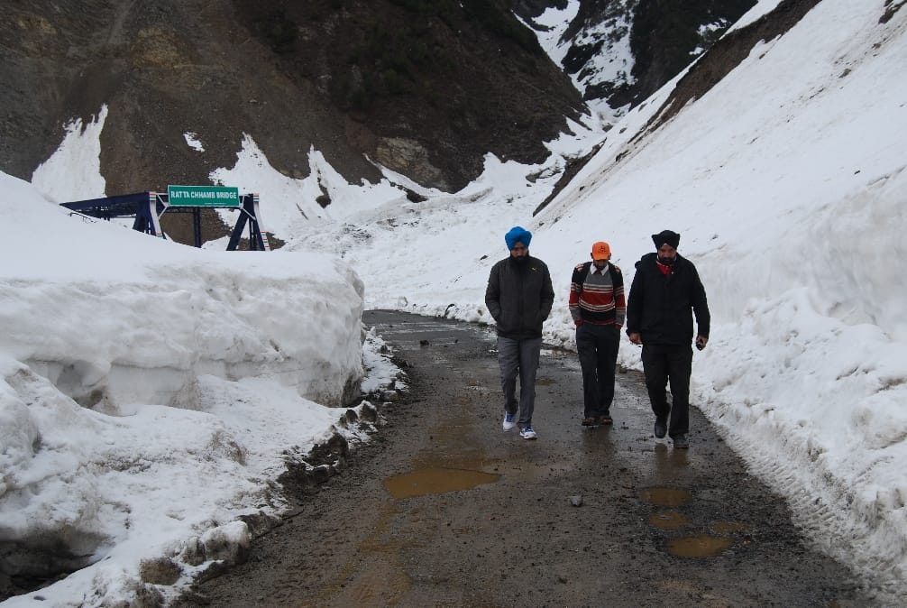 Mughal Road is open