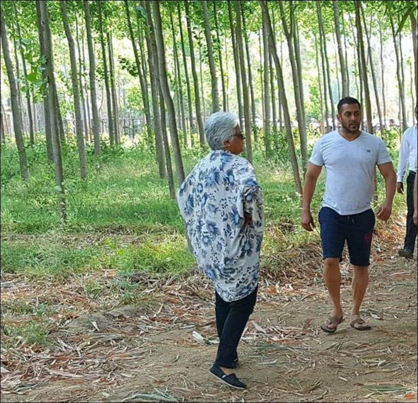 Salman khan spotted with alleged girlfriend Lulia Vantur