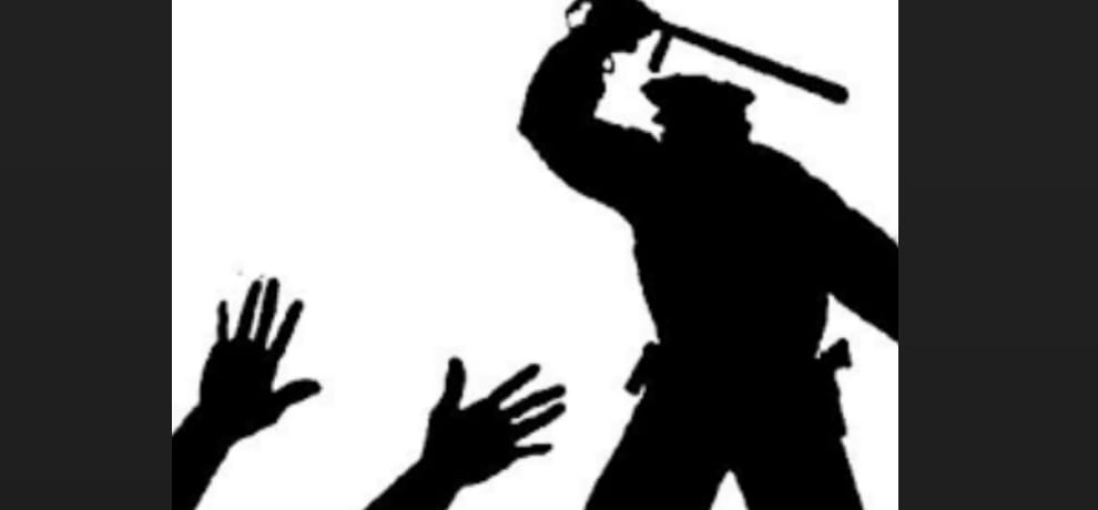 Attack on police in village akbara
