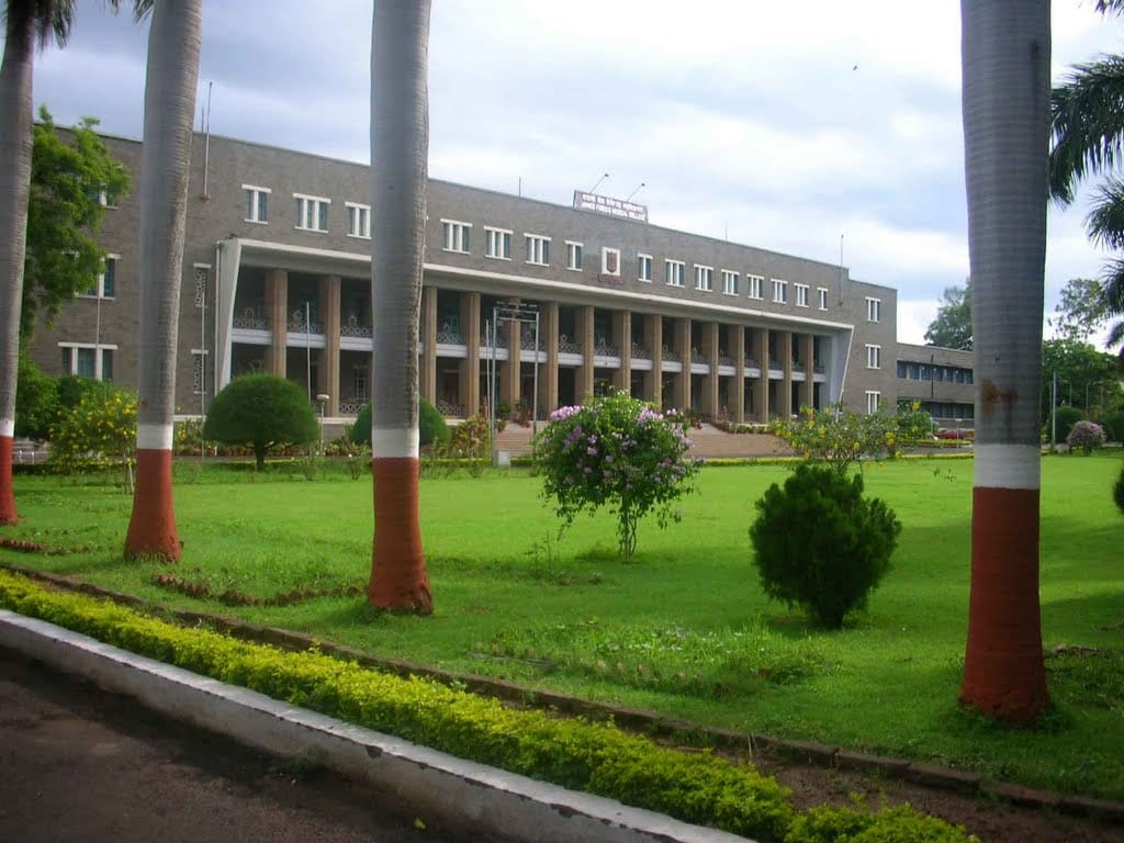 admission in arms forces medical college pune.