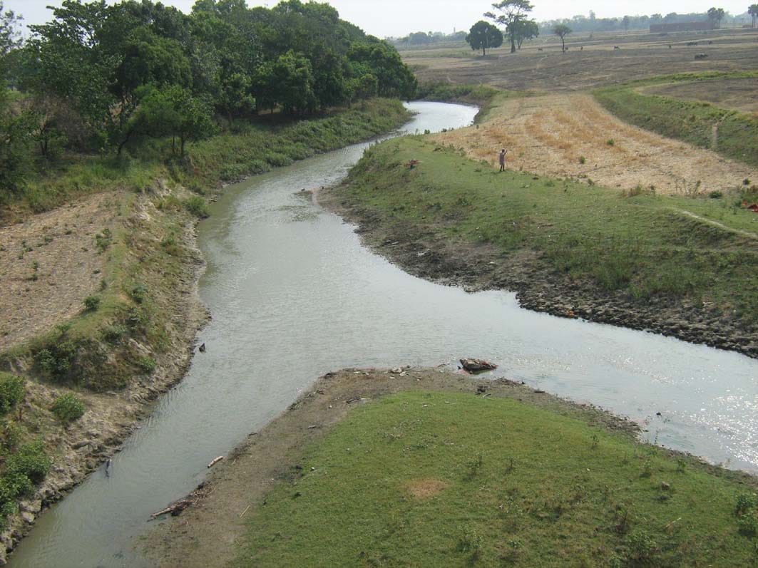 Crisis in Rudrapur, eight river and streams have dried