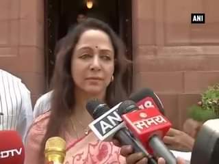 हेमा मालिनी