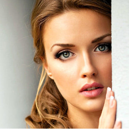 Reasons Why Guys Like Shy And Quiet Girls