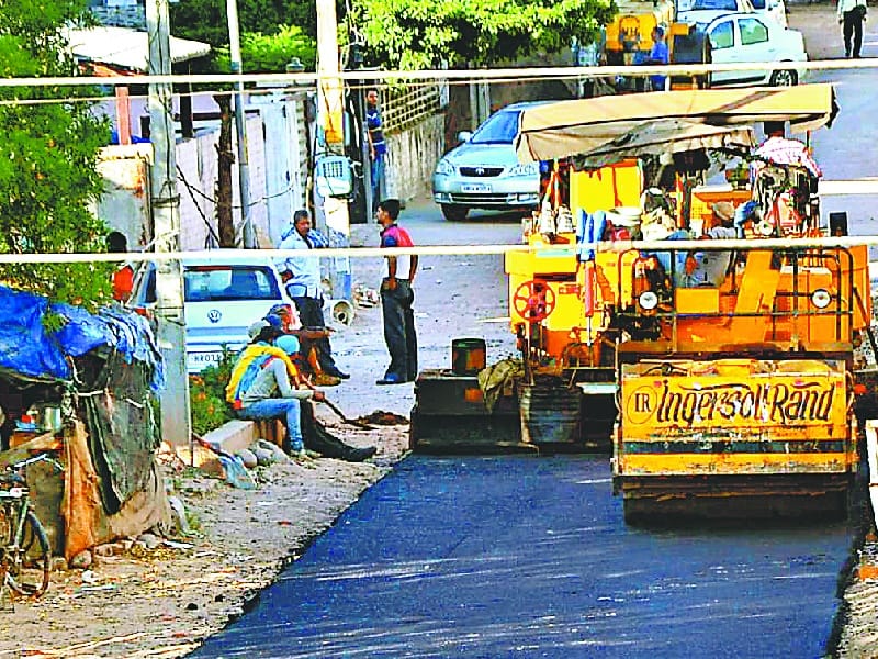 new roads to be built by single use plastic, 9 roads of 9 district selected in pilot project