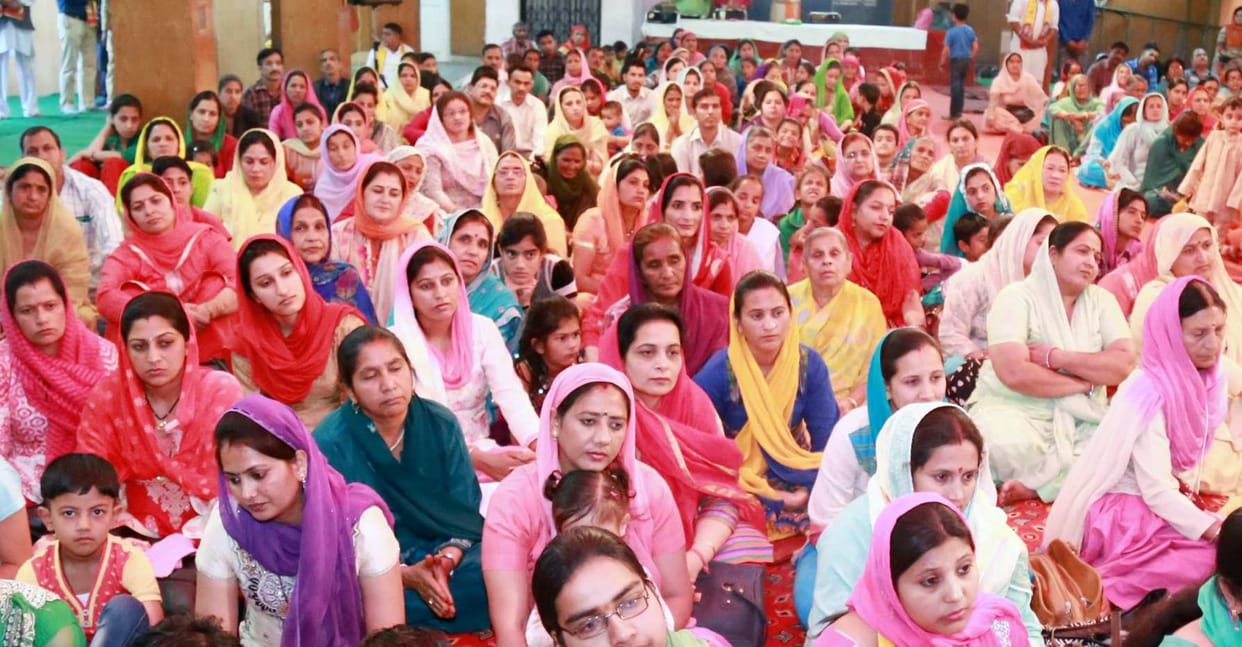 some people awarded in solan