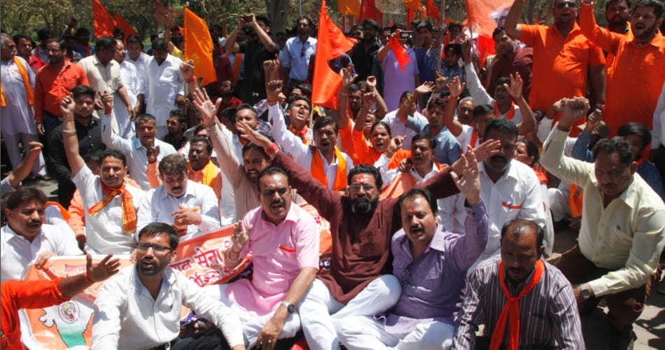 Shiv Sena activists protest against Punjab BJP office