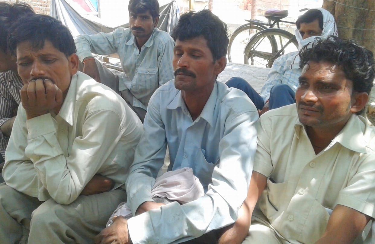 Two people killed in road accidents , two injured