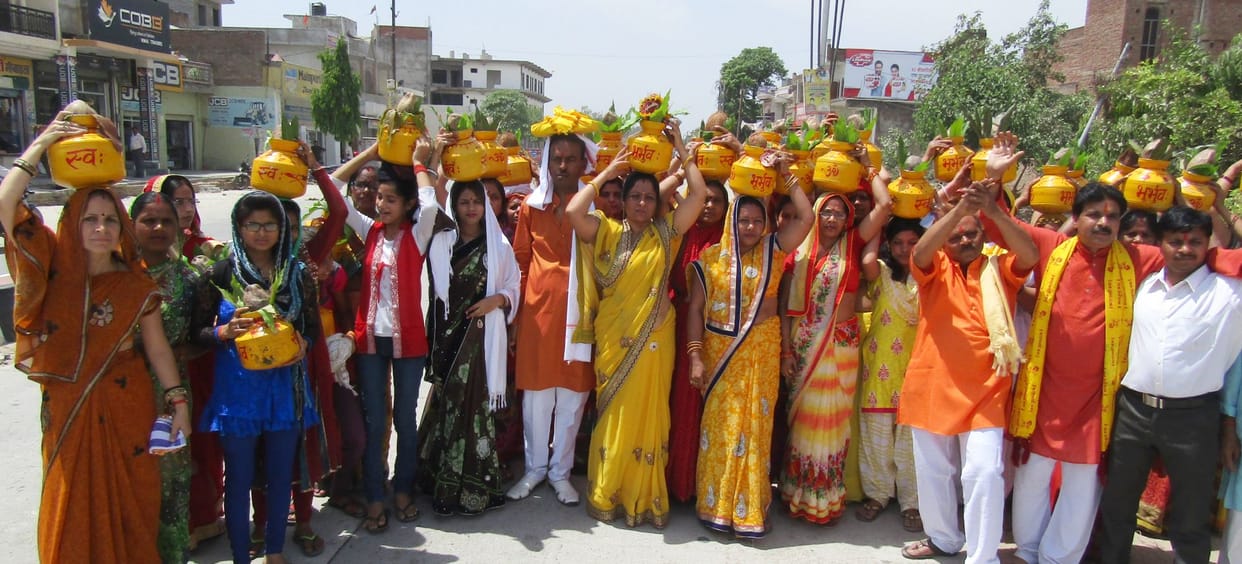 Shrimad Bhagwat Katha derived urn before traveling