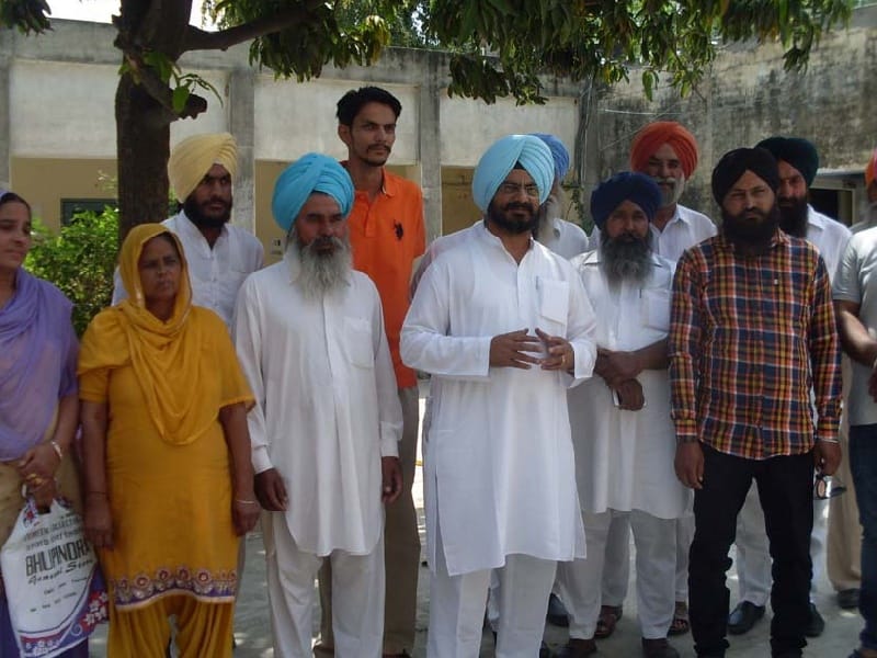  BDO office entourage, Congress MLA Nagra, Sarpanch, Fatehgarh Sahib
