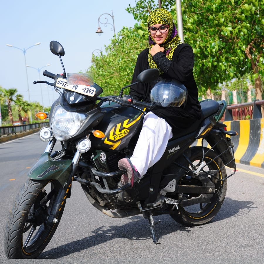 girl bike riders in lucknow city
