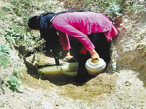 Chohde are digging water mobilization