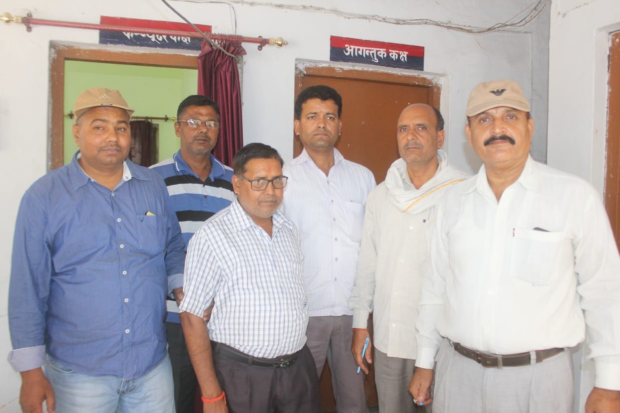 clerk of irrigation department cought with bribe